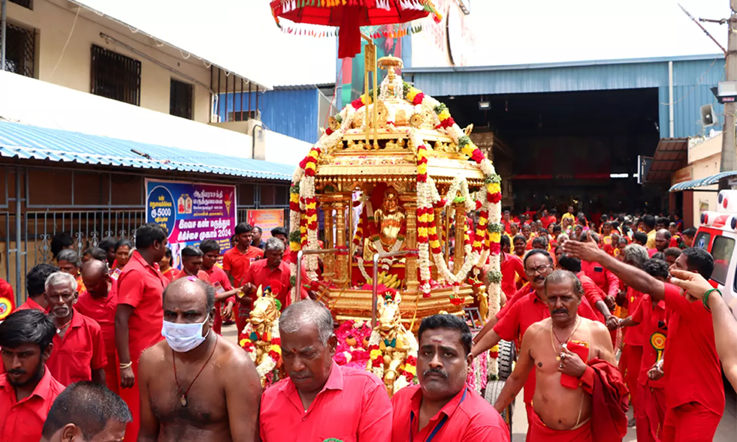 மேல்மருவத்தூரில் பங்காரு அடிகளார் 84-வது பிறந்தநாள் விழா