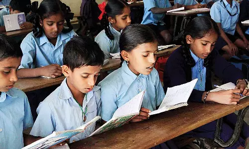 மாணவர்களை அதிக நேரம் படிக்கத் தூண்டும் பழக்கங்கள்