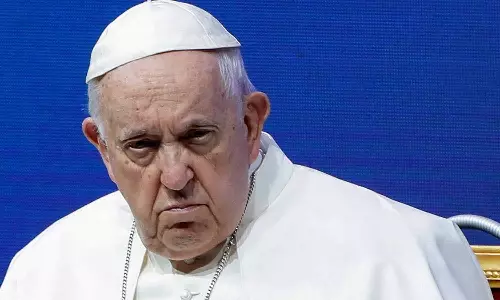 தயவு செஞ்சு நிப்பாட்டுங்க.. இஸ்ரேல்-ஹமாஸ் போரை நிறுத்த போப் பிரான்சிஸ் வலியுறுத்தல்