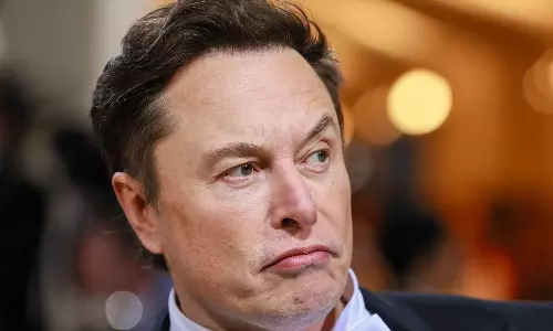 உலக கோடீஸ்வரர்கள் பட்டியலில் முதல் இடத்தை இழந்த எலான் மஸ்க்