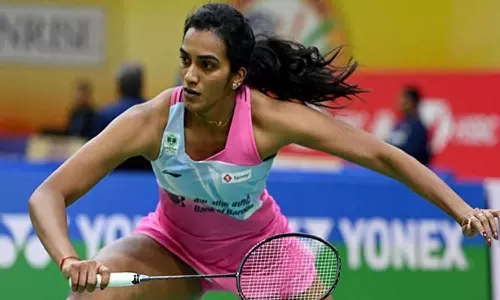 பிரெஞ்சு ஓபன் பேட்மிண்டன்: போராடி 2-வது சுற்றுக்கு முன்னேறிய பிவி சிந்து