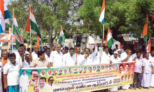 தேர்தல் பத்திர விவகாரம்: நெல்லையில் காங்கிரசார் கண்டன ஆர்ப்பாட்டம்