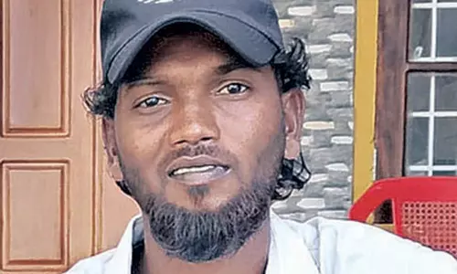 பண்ணைக்காடு அருகே கல்லால் தாக்கி தொழிலாளி படுகொலை