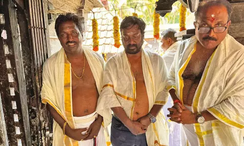 முஞ்சிறை திருமலை மகாதேவர் கோவிலில் விஜய்வசந்த் எம்.பி. சாமி தரிசனம்