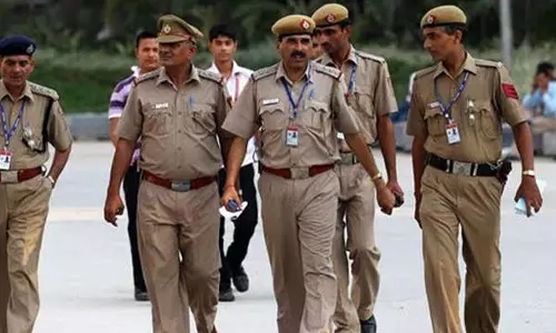 புதுச்சேரி சிறுமி கொலை வழக்கு- கூடுதலாக 12 காவலர்கள் பணி இடமாற்றம்