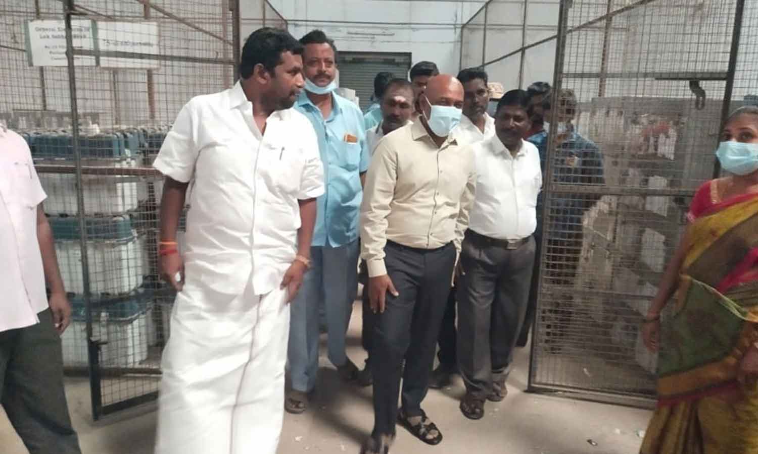 பாராளுமன்ற தேர்தலுடன் இடைத் தேர்தல்: திருக்கோவிலூர் தொகுதிக்கு மின்னணு எந்திரங்கள் அனுப்பி வைப்பு