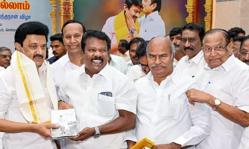 திமுக கூட்டணியில் காங்கிரஸ் கட்சிக்கு 10 இடங்கள் ஒதுக்கீடு