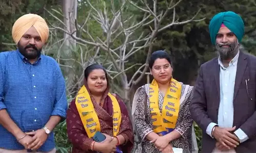 சண்டிகர்: பாஜகவுக்கு தாவிய 2 கவுன்சிலர்கள் மீண்டும் ஆம் ஆத்மி கட்சியில் சேர்ந்தனர்