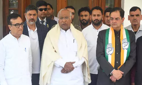 ஹரியானா: பாஜக எம்.பி பிரிஜேந்திர சிங் காங்கிரஸ் கட்சியில் சேர்ந்தார்