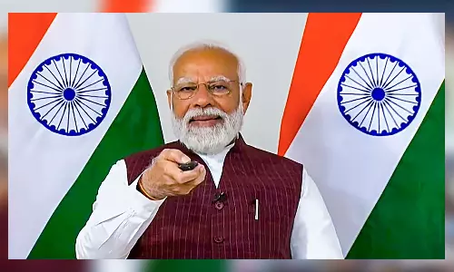 இரட்டை எஞ்ஜின் அரசின் முன்னுரிமை பெண்களின் நலனே..- பிரதமர் மோடி