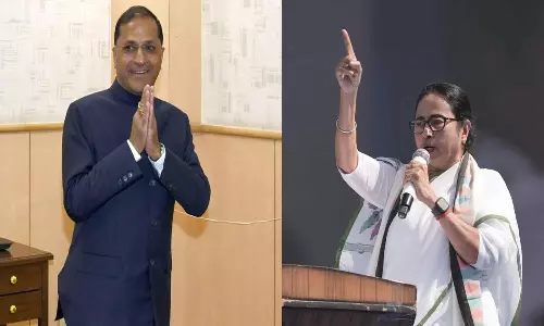 அரசியல் அழுத்தத்திற்கு அடிபணியாத அருண் கோயலுக்கு சல்யூட்: மம்தா பானர்ஜி