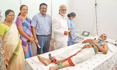 45,477 கோவில் பணியாளர்களுக்கு இலவச உடல் பரிசோதனை திட்டம்- தொடங்கி வைத்த அமைச்சர் சேகர்பாபு