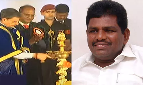 கவர்னர் விழாவை புறக்கணித்த அமைச்சர்