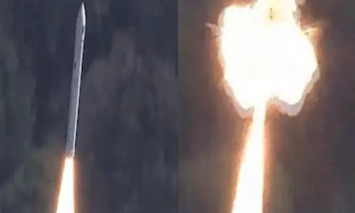 ஜப்பான்- நடுவானில் வெடித்துச் சிதறிய தனியார் ராக்கெட்