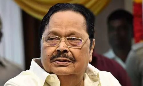 கர்நாடகாவிடம் இருந்து தண்ணீரை எப்படி பெறுவது என்பது எங்களுக்கு தெரியும்- அமைச்சர் துரைமுருகன்