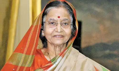 முன்னாள் ஜனாதிபதி பிரதீபா பாட்டில் ஆஸ்பத்திரியில் அனுமதி