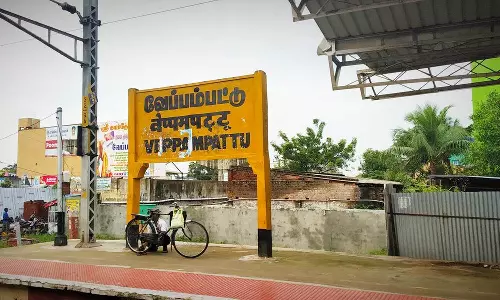 கிடப்பில் போடப்பட்ட வேப்பம்பட்டு ரெயில்வே மேம்பாலம் பணி மீண்டும் தொடங்கியது