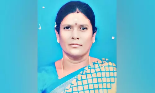 தாயை கழுத்தை நெரித்து கொன்றுவிட்டு உடல்நலக்குறைவால் இறந்ததாக நாடகமாடிய மகள்