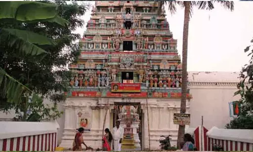 பெருமாள் கோவிலில் மனித உருவில் நந்திதேவர்!