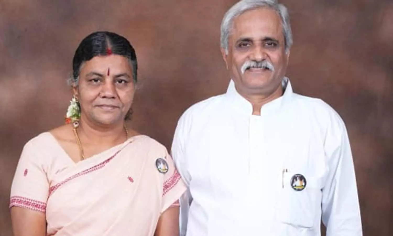 மனவளக்கலை பேராசிரியர்கள் கி. சௌமித்ரன், பொன்னி சௌமித்ரன்