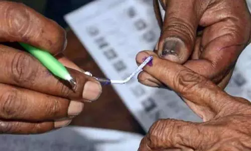 பாராளுமன்ற தேர்தல்: கர்நாடகாவில் 2 கட்டமாக ஓட்டுப்பதிவு