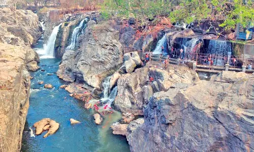 ஒகேனக்கல்லுக்கு நீர்வரத்து 400 கனஅடியாக அதிகரிப்பு