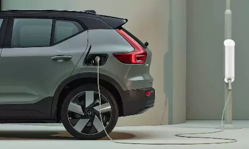 வால்வோ XC40 ரிசார்ஜ் புது வேரியண்ட் - இந்திய முன்பதிவு துவக்கம்