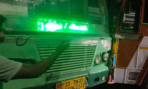 சென்னை- போளூர் தேசிய நான்கு வழி சாலையில் விபத்து