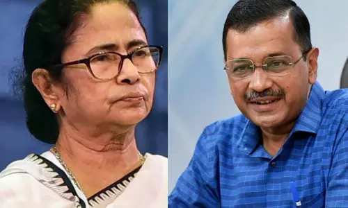 கெஜ்ரிவால் கைதானது ஜனநாயகத்தின் மீதான அப்பட்டமான தாக்குதல்- மம்தா பானர்ஜி