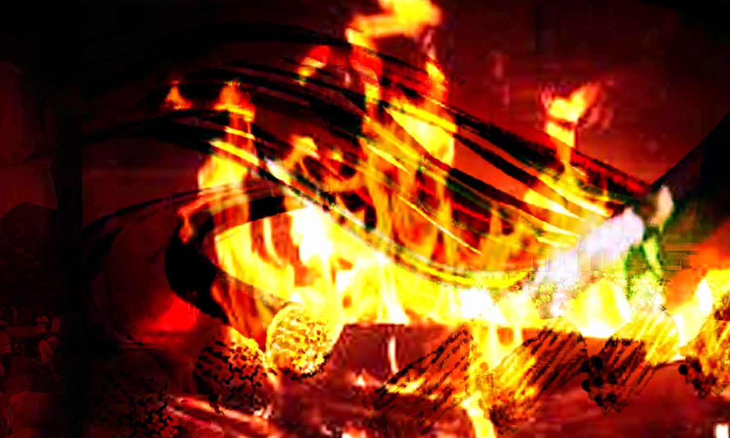 குப்பைக்கு வைத்த தீயில்  ரூ.15 லட்சம் மதிப்பிலான மின் கேபிள்கள் எரிந்து நாசம்