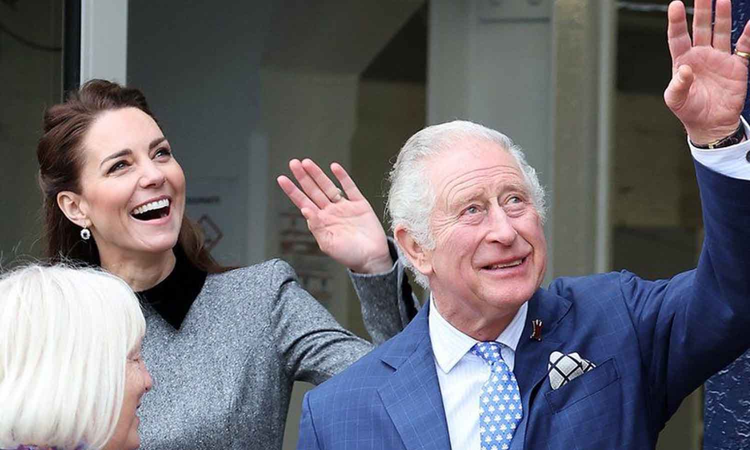 இங்கிலாந்து மன்னர்-இளவரசிக்கு புற்று நோய்: 'நாஸ்ட்ராடாமஸ்' கணிப்புகள் பலிக்கிறது?