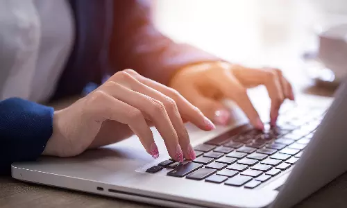 கம்ப்யூட்டர்  தட்டி தட்டி கை வலிக்குதா...? இதை செய்து பாருங்கள்...!