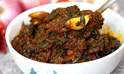 ஆந்திரா ஸ்பெஷல் பாலக்கீரை உல்லிக்காரம்