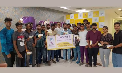 ஐ.பி.எல். கிரிக்கெட்டை நேரில் பார்க்க டிக்கெட்டுகளை பரிசாக வழங்கிய மின்மினி செயலி