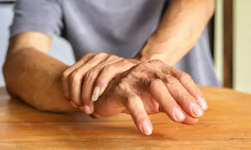 முதுமையில் கை நடுக்கமும், தீர்வுகளும்...