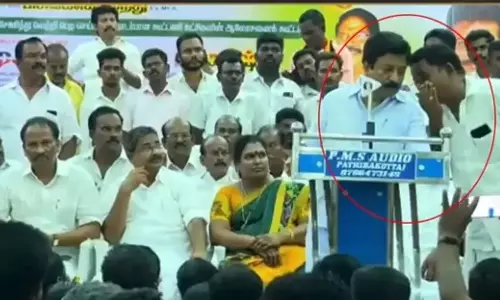 ஒரே கஷ்டமப்பா...! தேமுதிகவிற்கு பம்பரம் சின்னமா ? உளறி பின்பு சமாளித்த சி.வி.சண்முகம்