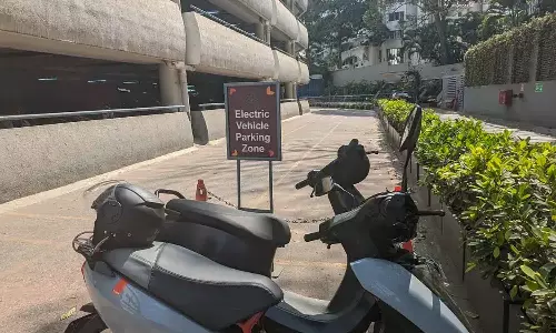 மின்சார வாகனங்களுக்கு தனி பார்க்கிங்