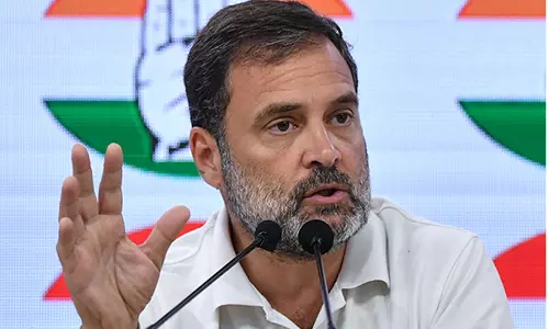 அரசு வேலைகளில் பெண்களுக்கு 50 சதவீத இட ஒதுக்கீடு அளிக்கப்படும்: ராகுல் காந்தி