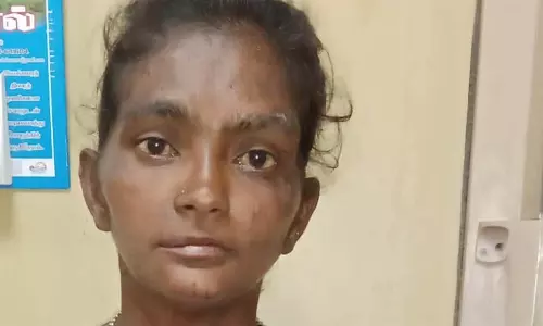 பிச்சை எடுத்த பெண்ணிடம் பறக்கும் படையினர் பறிமுதல் செய்த ரூ.1½ லட்சம் திருட்டு பணம்