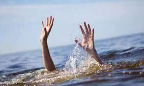 வாணியாறு அணையில் நீரில் மூழ்கி கல்லூரி மாணவர் பலி