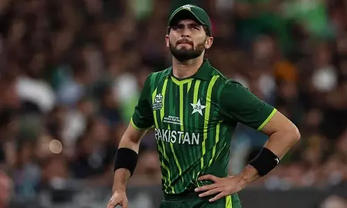 பாகிஸ்தான் டி20 அணி கேப்டன் பதவியை ராஜினாமா செய்ய ஷாஹீன் அப்ரிடி திட்டம்