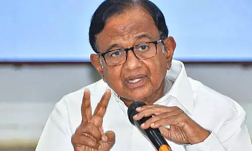 ஒரு கட்சி ஆயிரம் கோடி மிரட்டி வசூலிக்கிறது, மற்றொரு கட்சிக்கு ஆயிரம் கோடி அபராதம்: ப.சிதம்பரம்