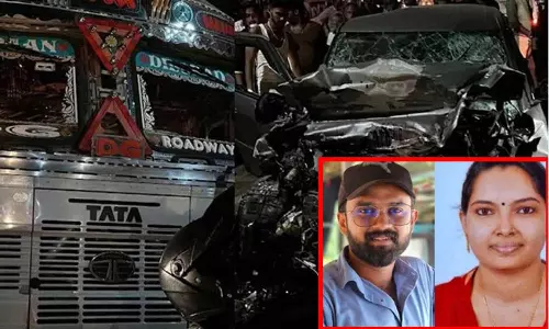 விபத்தில் திருப்பம் - கண்டெய்னர் லாரி மீது காரை மோதவிட்டு ஆசிரியையுடன் தற்கொலை செய்த டிரைவர்