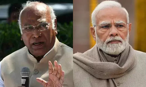 பாஜக-வின் சித்தாந்த முன்னோடிகள் சுதந்திர போராட்டத்தின்போது பிரிட்டிஷ், முஸ்லிம் லீக்கை ஆதரித்தனர்- கார்கே