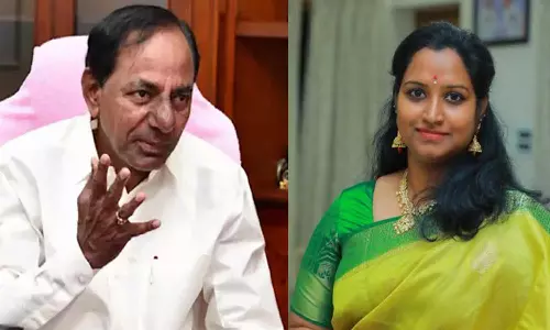 சந்திரசேகர ராவ் கட்சியில் இருந்து விலகிய பெண் வேட்பாளர் காங்கிரசில் போட்டி