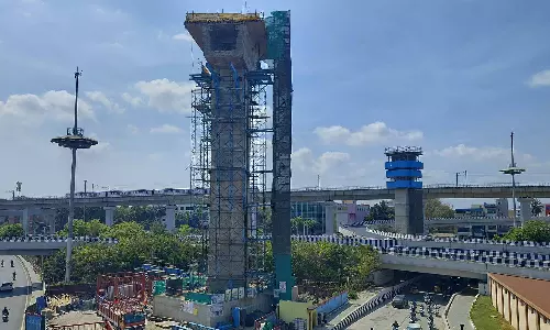 சென்னையில் பிரமிக்க வைக்கும் சவாலான பணி- கிண்டியில் 30 மீட்டர் உயரத்தில் மேம்பாலம் மீது மெட்ரோ ரெயில் பாதை