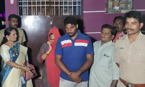 கருக்கலைப்பில் ஈடுபட்ட கணவன்-மனைவி கைது