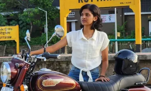 கேரள மாணவியை வேலைக்கு அழைத்த ராயல் என்பீல்டு தொழிற்சாலை