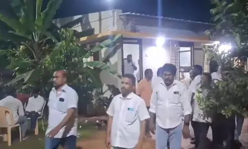 முன்னாள் சபாநாயகர் ஆவுடையப்பன் அலுவலகத்தில் வருமான வரி சோதனை