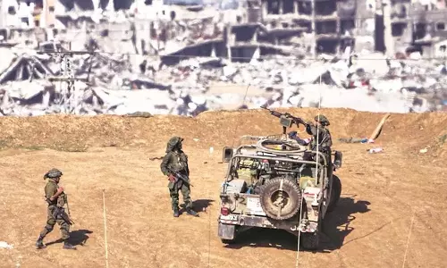 தாக்குதலில் உதவி பணியாளர்கள் பலி: இஸ்ரேல் ராணுவ அதிகாரிகள் 2 பேர் நீக்கம்